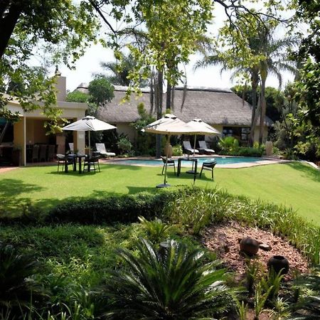 Lourie Lodge Сэндтон Экстерьер фото