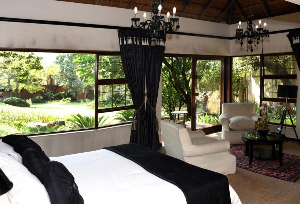 Lourie Lodge Сэндтон Экстерьер фото