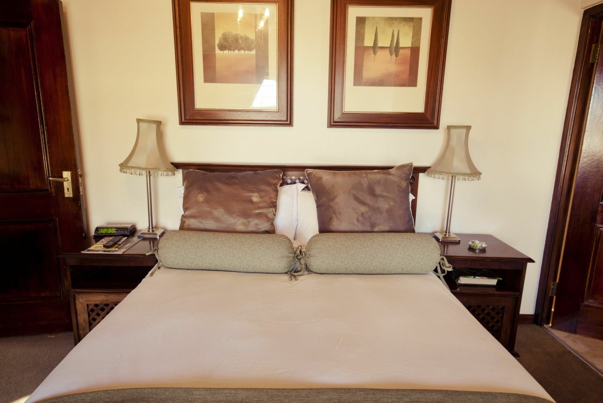Lourie Lodge Сэндтон Экстерьер фото